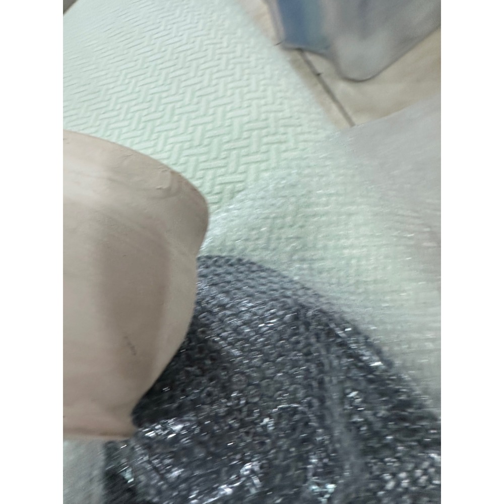 Handmade Studio Pottery Ceramic Triangular Bowl Matte Beige KCK9 Demo Signed - Picture 4 of 4